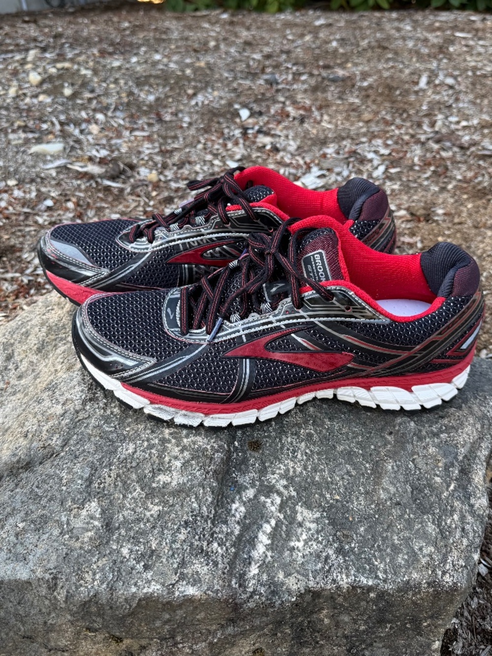 Brooks Adrenaline GTS 15 Size 13
